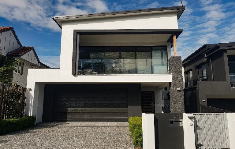 4 bedrooms House in 53 GREENS ROAD COORPAROO QLD, 4151
