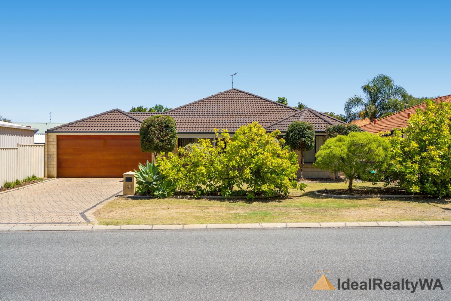 26 Ravendale Drive, Dudley Park WA 6210, Image 2