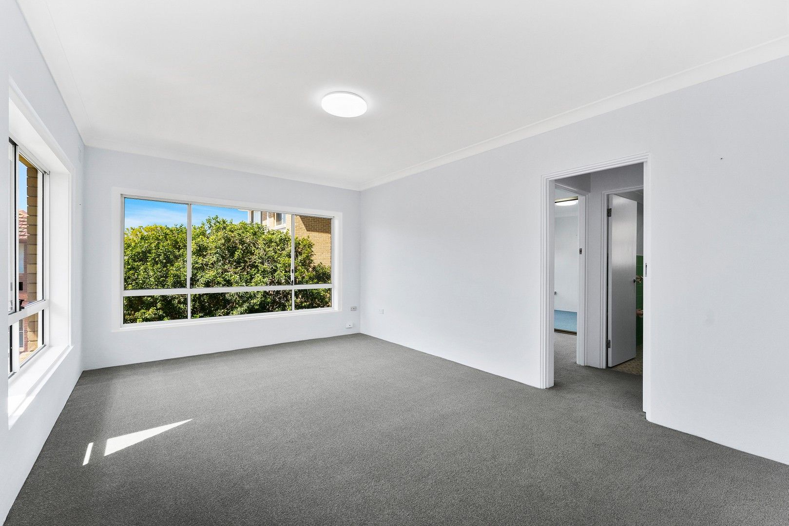 2 bedrooms Apartment / Unit / Flat in 3/36 Seaview Street CRONULLA NSW, 2230