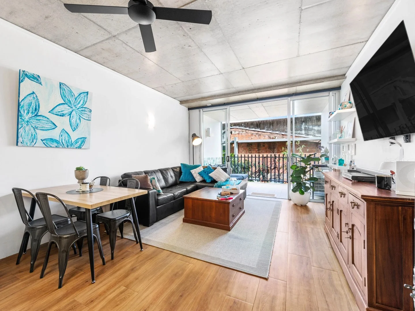 330/8 Skyring Terrace, Teneriffe QLD 4005