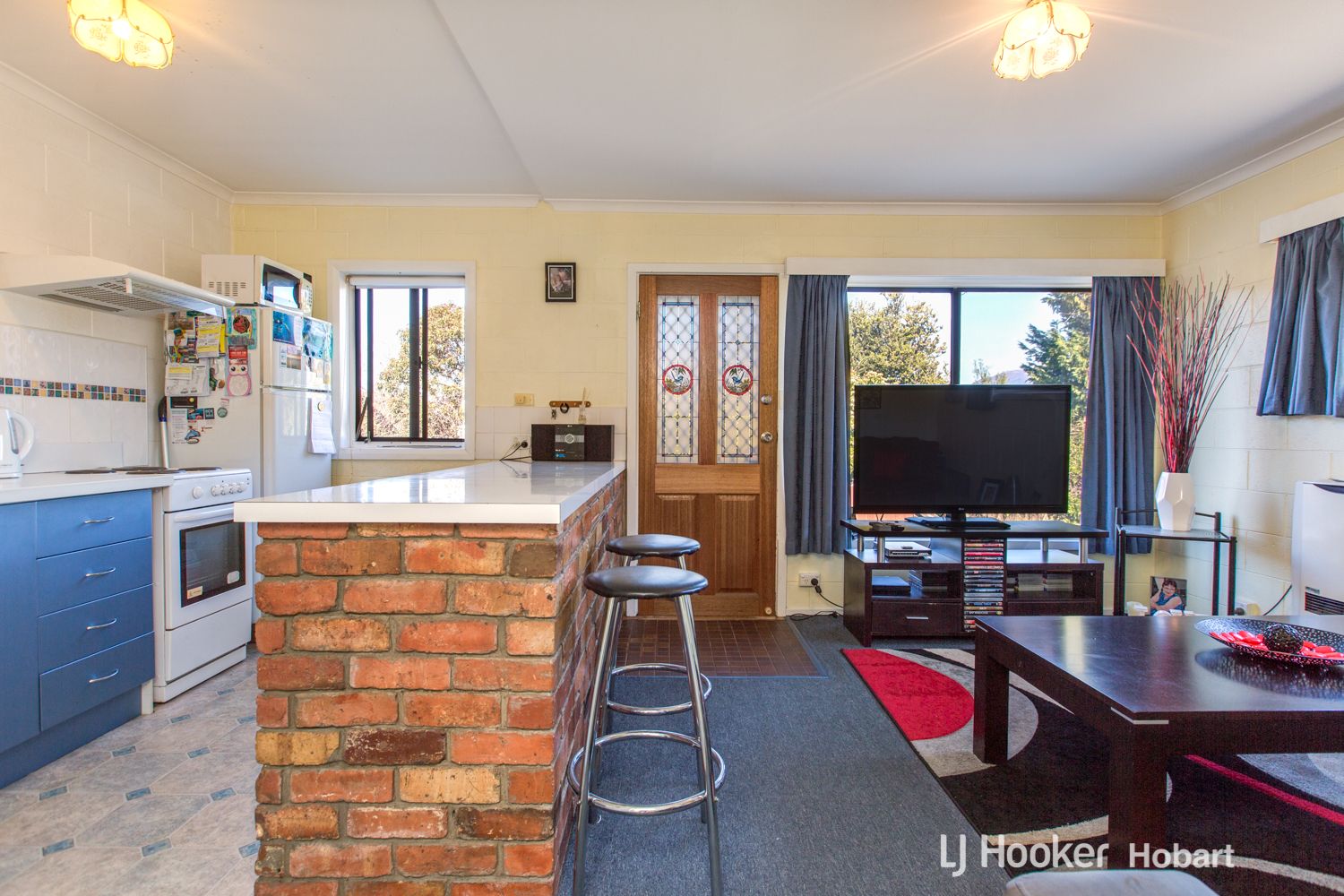 2/165 East Derwent Highway, Lindisfarne TAS 7015, Image 2