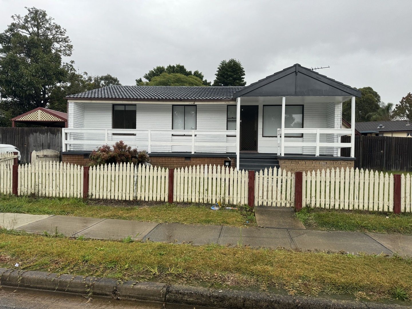 3 bedrooms House in 18 Peppin Crescent AIRDS NSW, 2560