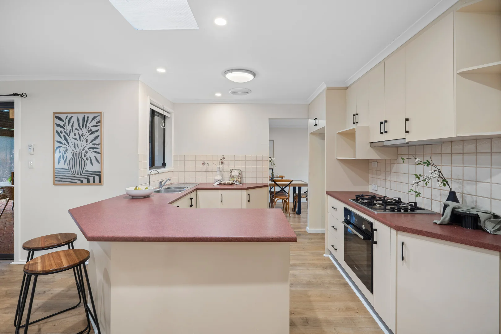 Additional image 5 of 8 Balmoral Court, Morphett Vale SA 5162