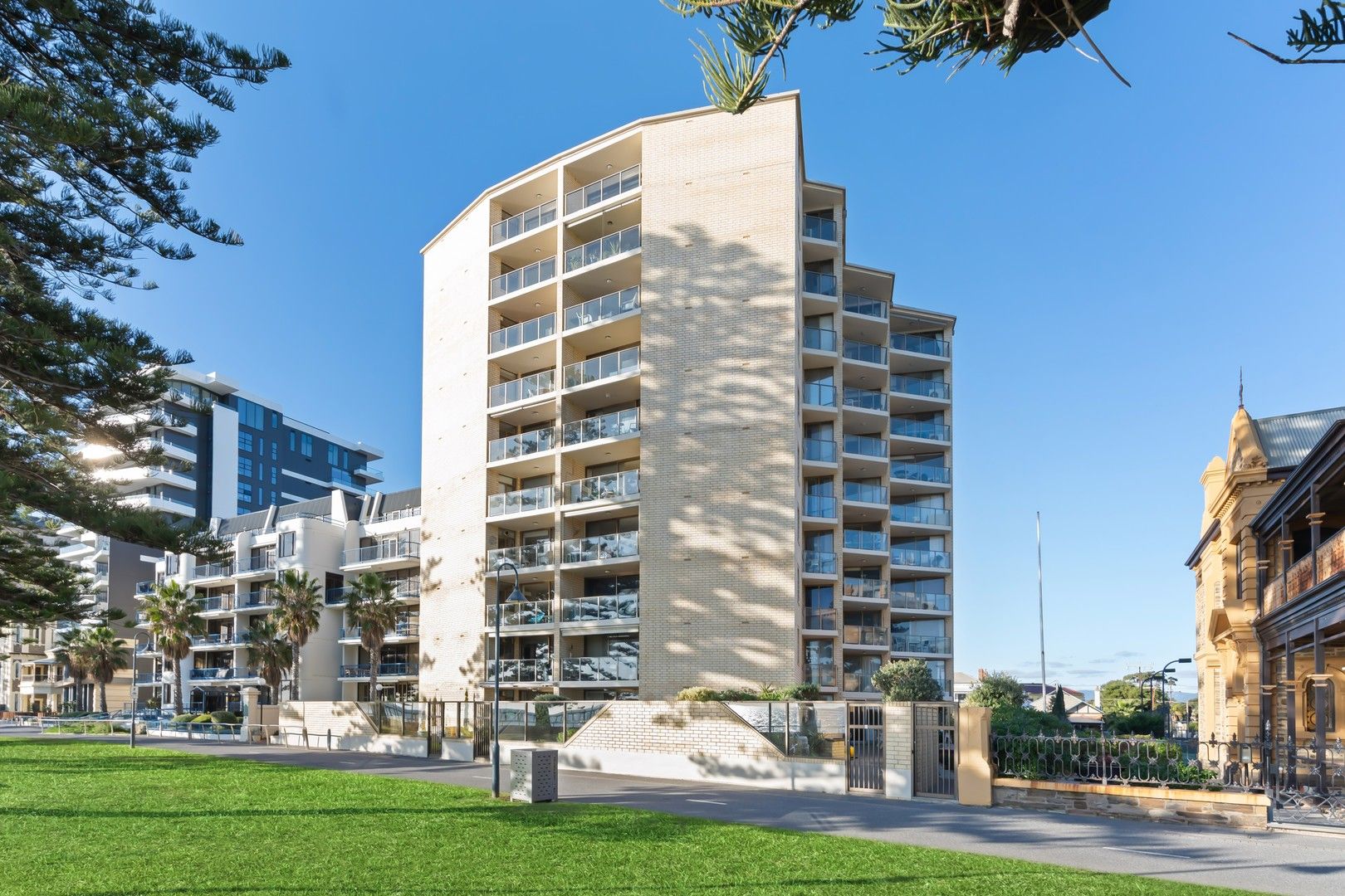 3 bedrooms Apartment / Unit / Flat in 94/13 South Esplanade GLENELG SA, 5045