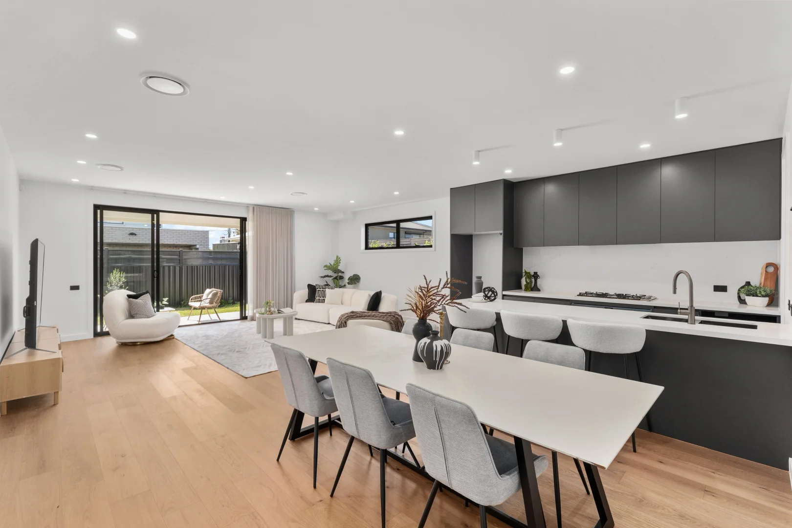 Additional image 8 of 2 Dumas Avenue, Avondale Heights VIC 3034