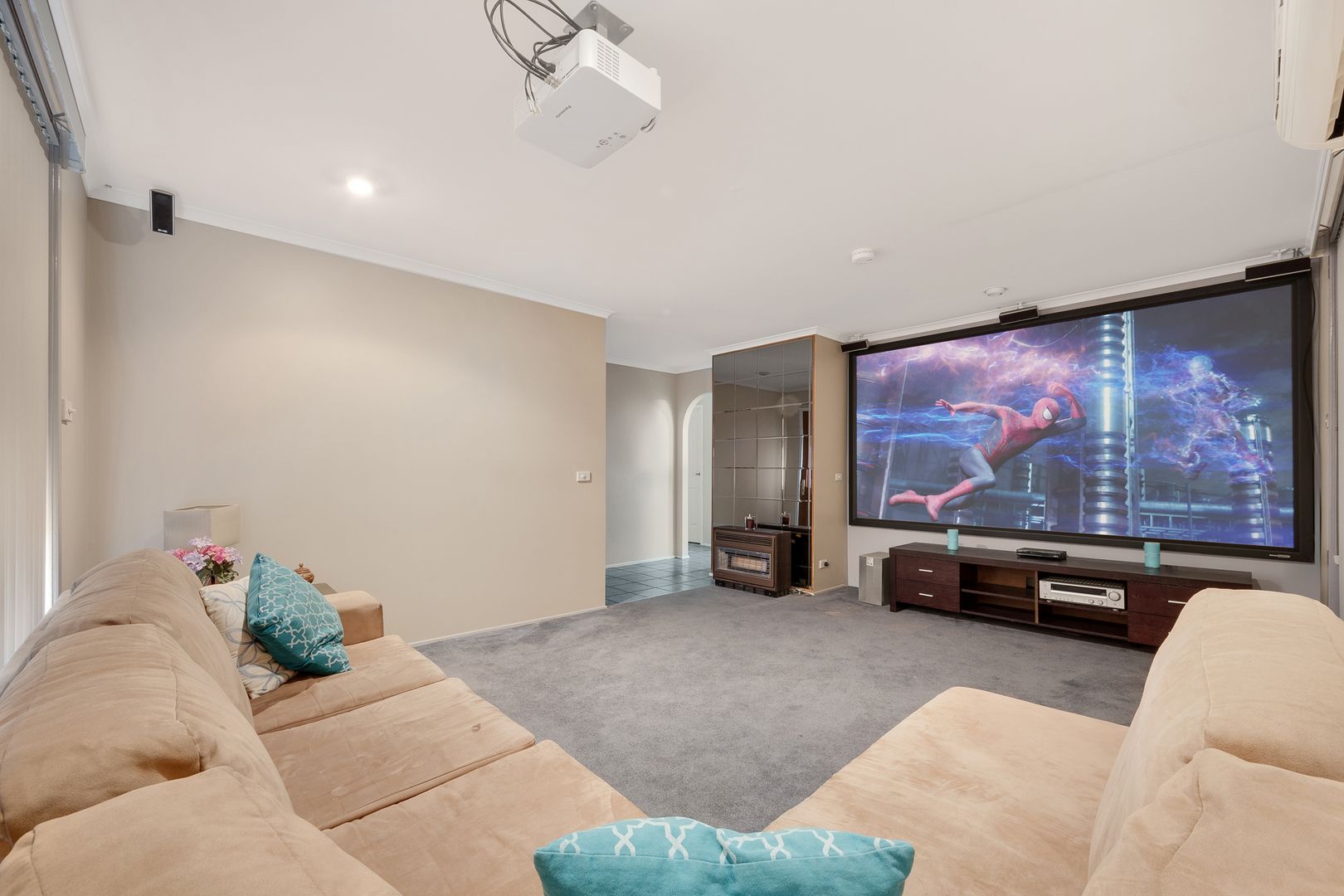 10 Rushes Place, Minto NSW 2566, Image 1