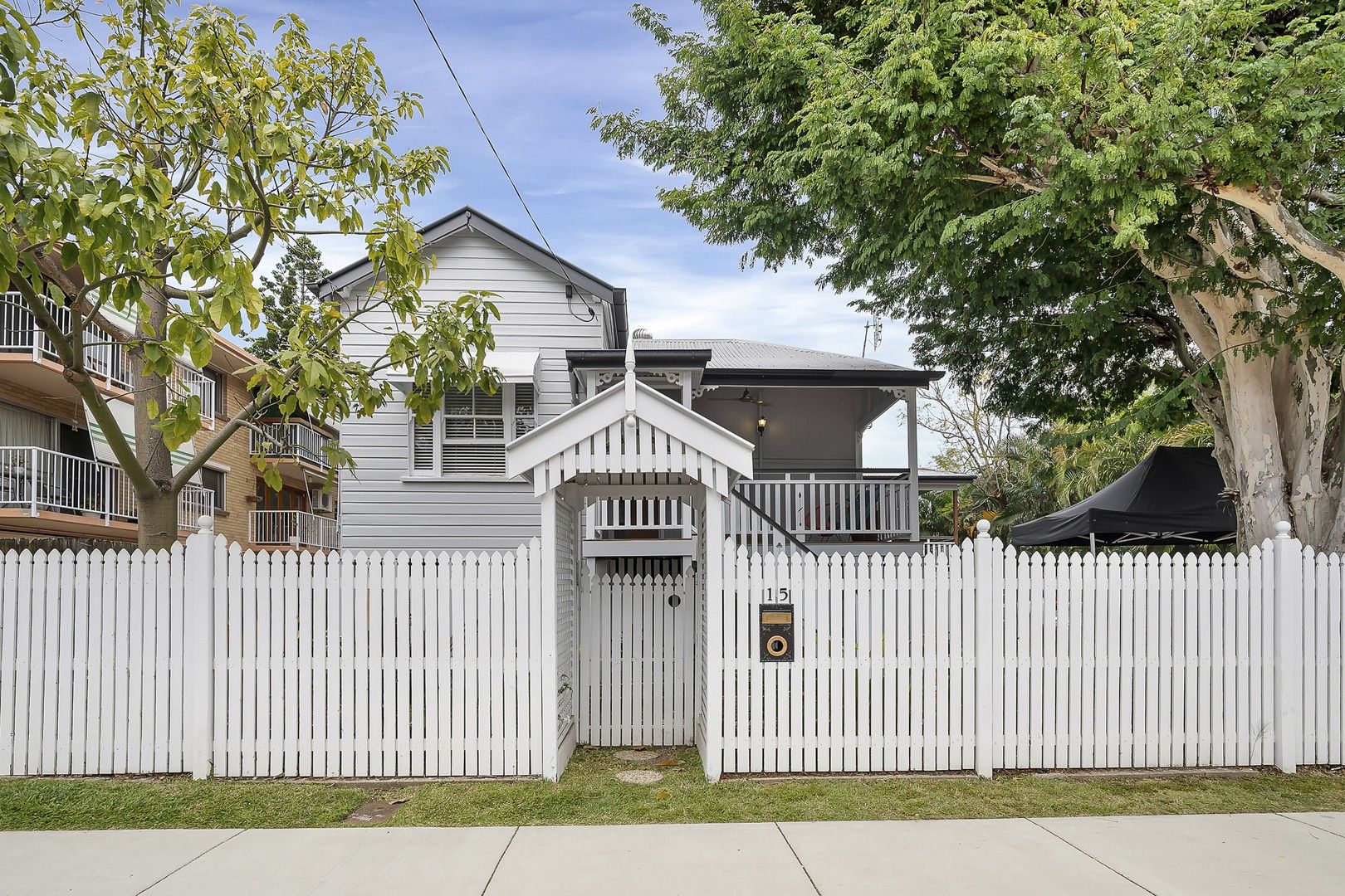 5 bedrooms House in 15 Pashen Street MORNINGSIDE QLD, 4170