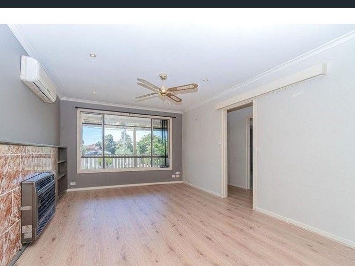 3 bedrooms House in 1/3 Palm Court CAMPBELLFIELD VIC, 3061