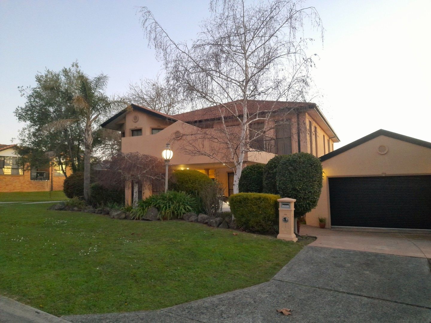 5 bedrooms House in 1 SUNRISE COURT LYSTERFIELD VIC, 3156