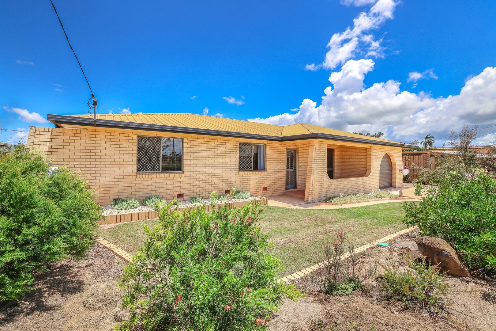 20 Bryde Place, Thabeban QLD 4670, Image 2