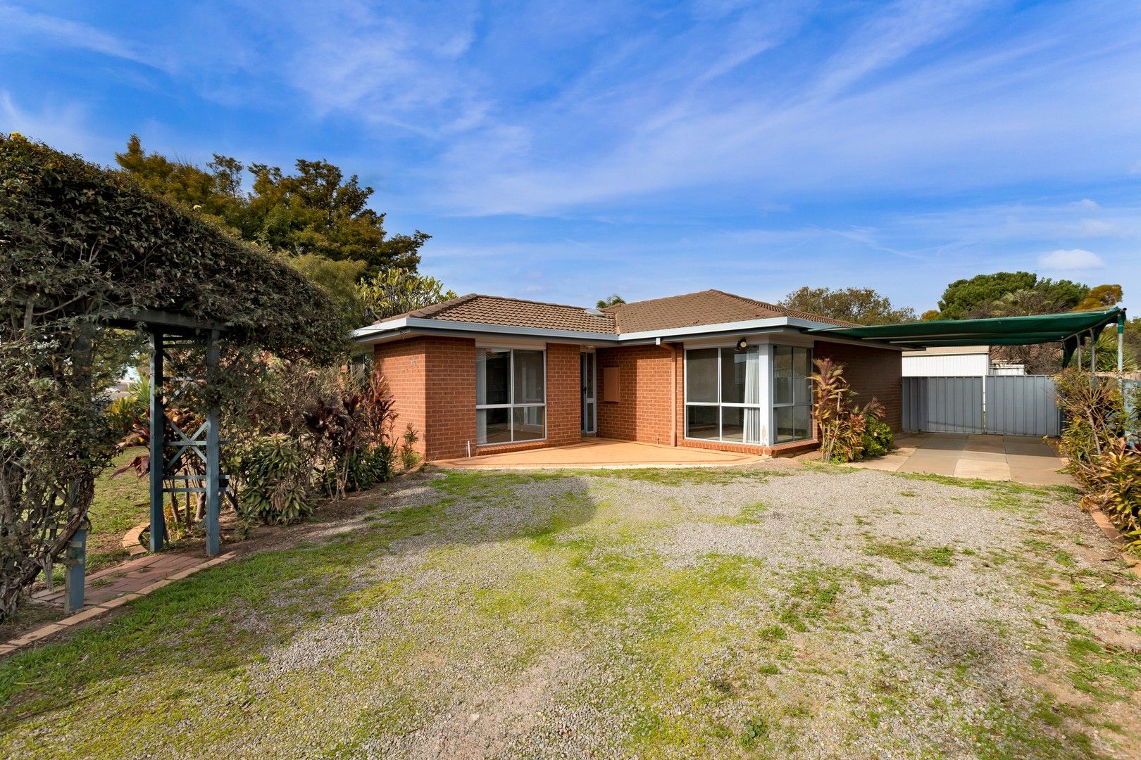 109 Ellswood Crescent, Mildura VIC 3500 House For Rent 400 Domain