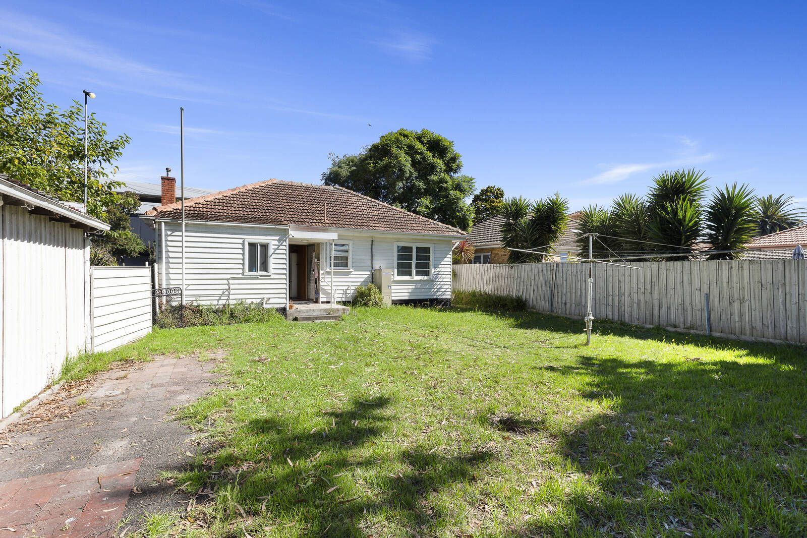 38 Chesterville Road, Cheltenham VIC 3192, Image 2