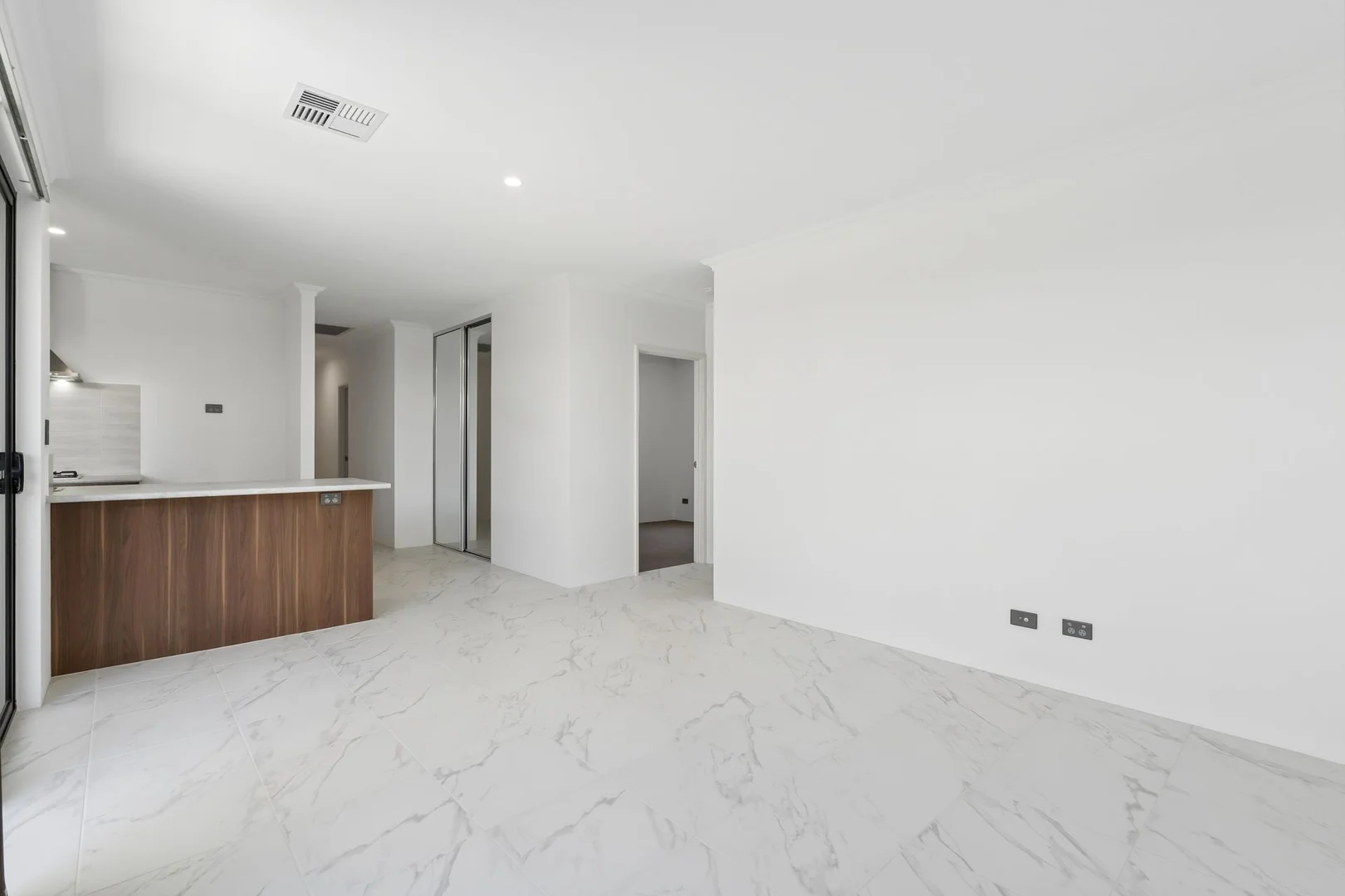 Additional image 6 of 2 Holeywell Street, Maddington WA 6109