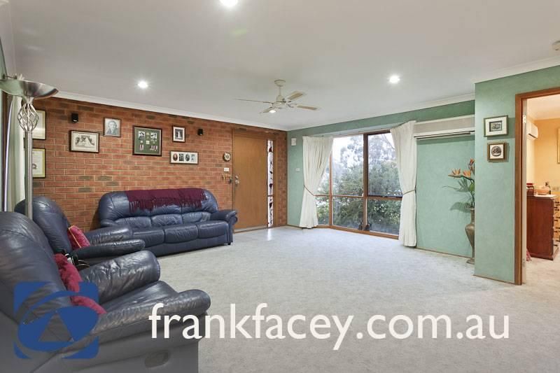 14 HOME ROAD, NAR NAR GOON VIC 3812, Image 1