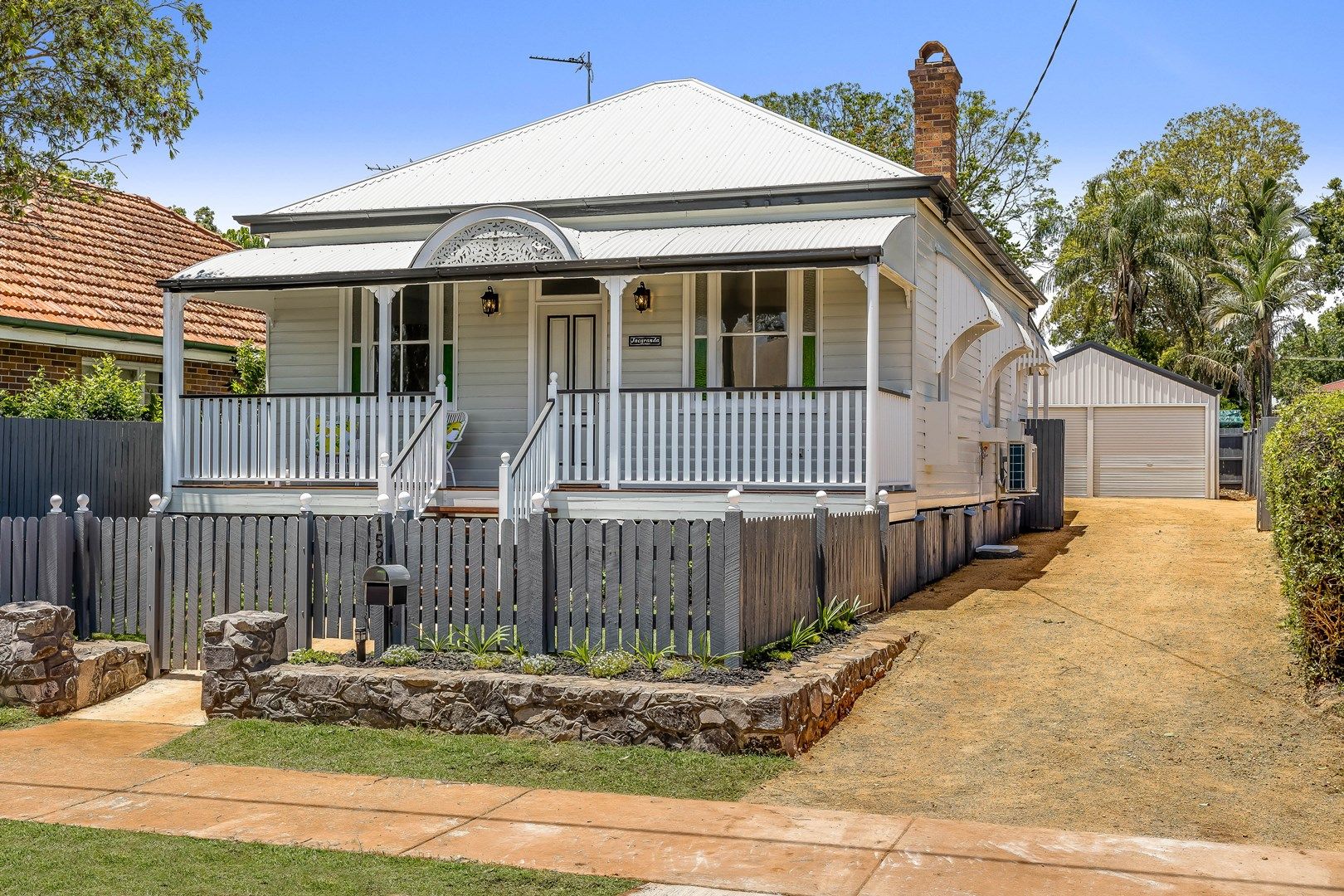 3 bedrooms House in 158 Russell Street NEWTOWN QLD, 4350