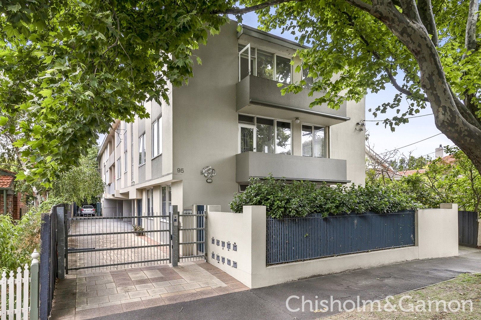 2 bedrooms Apartment / Unit / Flat in 7/95 Addison Street ELWOOD VIC, 3184