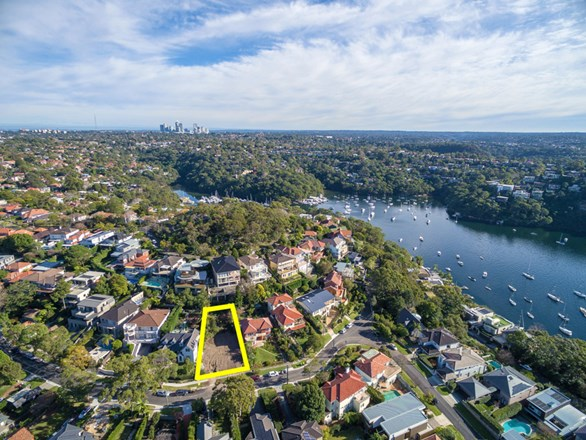 11 Dalmeny Road, Northbridge NSW 2063