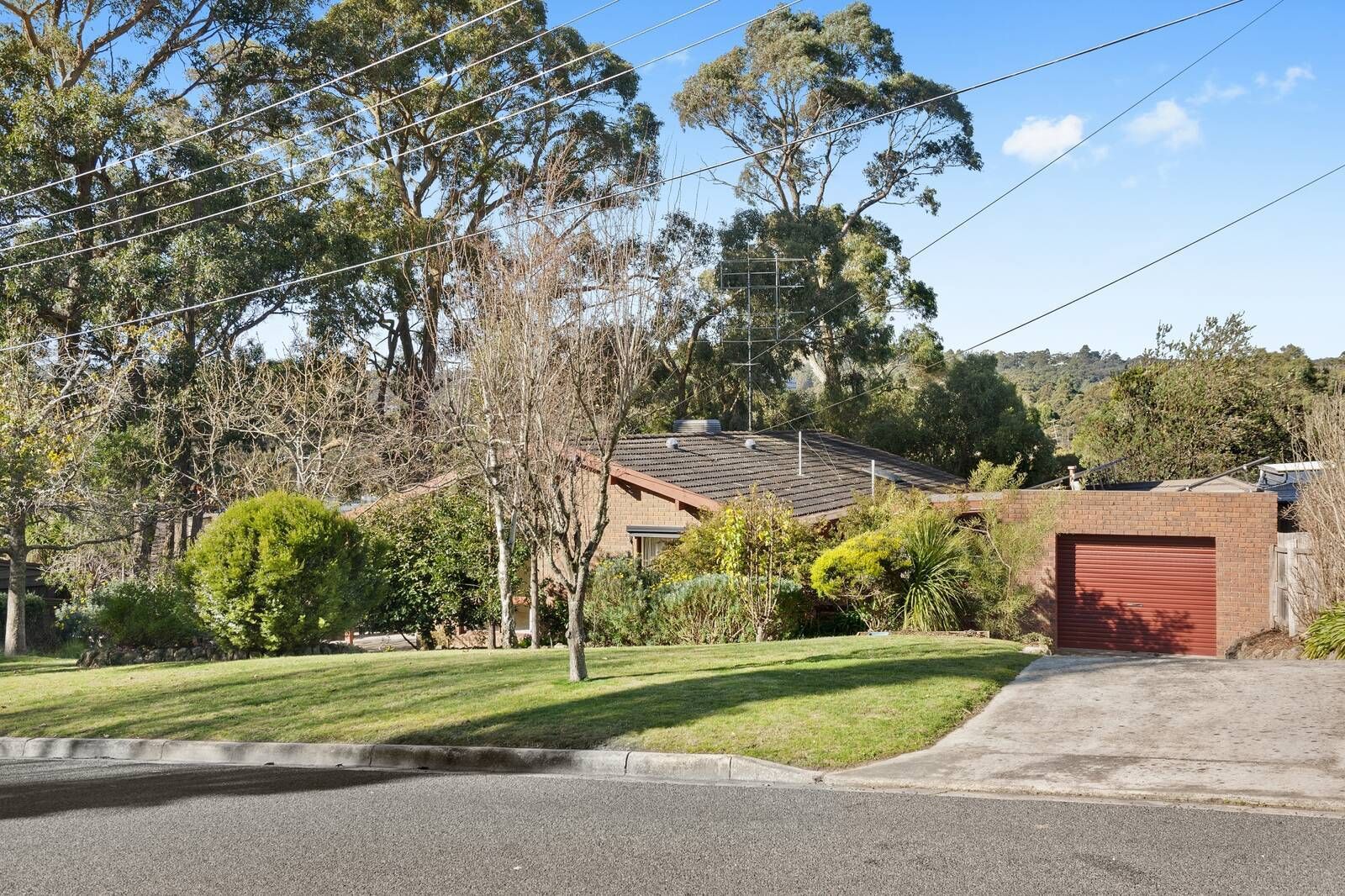 3 Ingliston Avenue, Mount Helen VIC 3350, Image 1