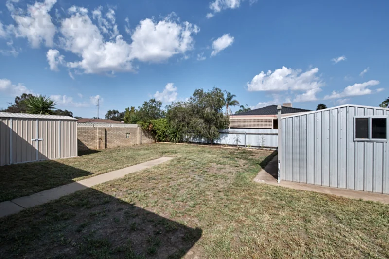 Additional image 10 of 8 Warrambool Crescent, Glenfield Park NSW 2650