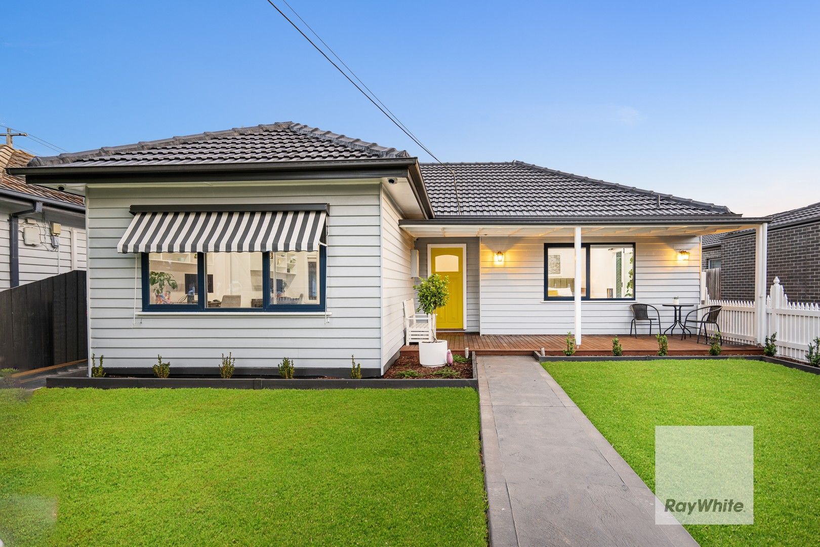 3 bedrooms House in 165 Halsey Road AIRPORT WEST VIC, 3042