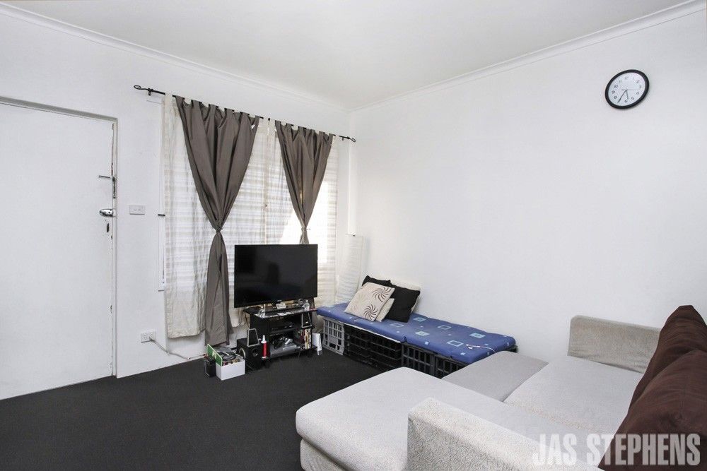 2/17 Greene Street, South Kingsville VIC 3015, Image 1