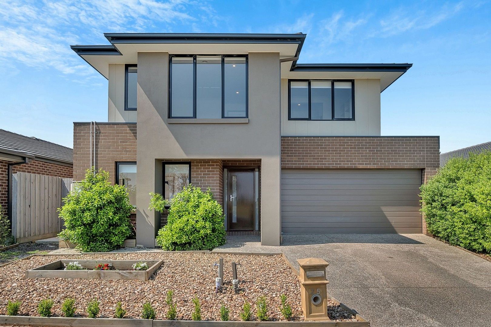 4 bedrooms House in 25 Plush Circuit EPPING VIC, 3076