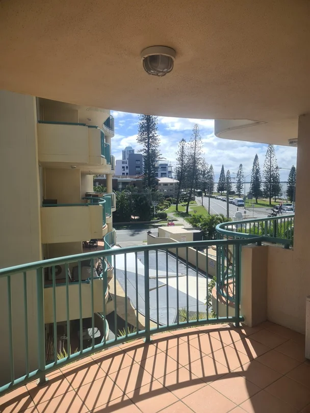 9/484-488 Marine Pde, Biggera Waters QLD 4216