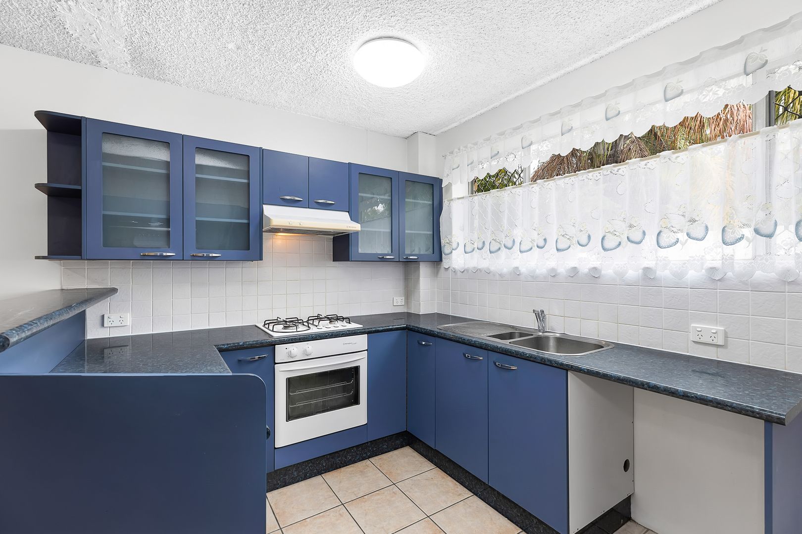 1/11 McIlwraith Street, Auchenflower QLD 4066, Image 2