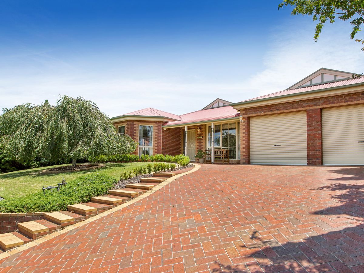 19 Grevillea Road, Langwarrin VIC 3910, Image 0