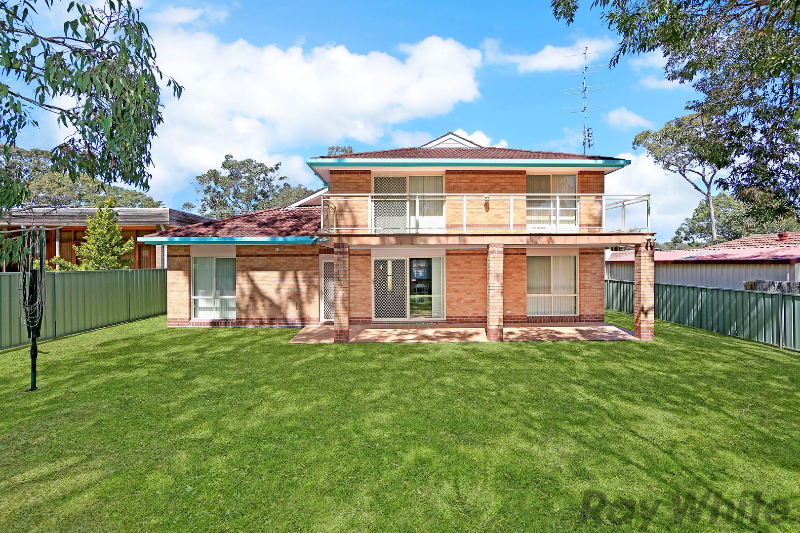 10 Government Road, Summerland Point NSW 2259, Image 2