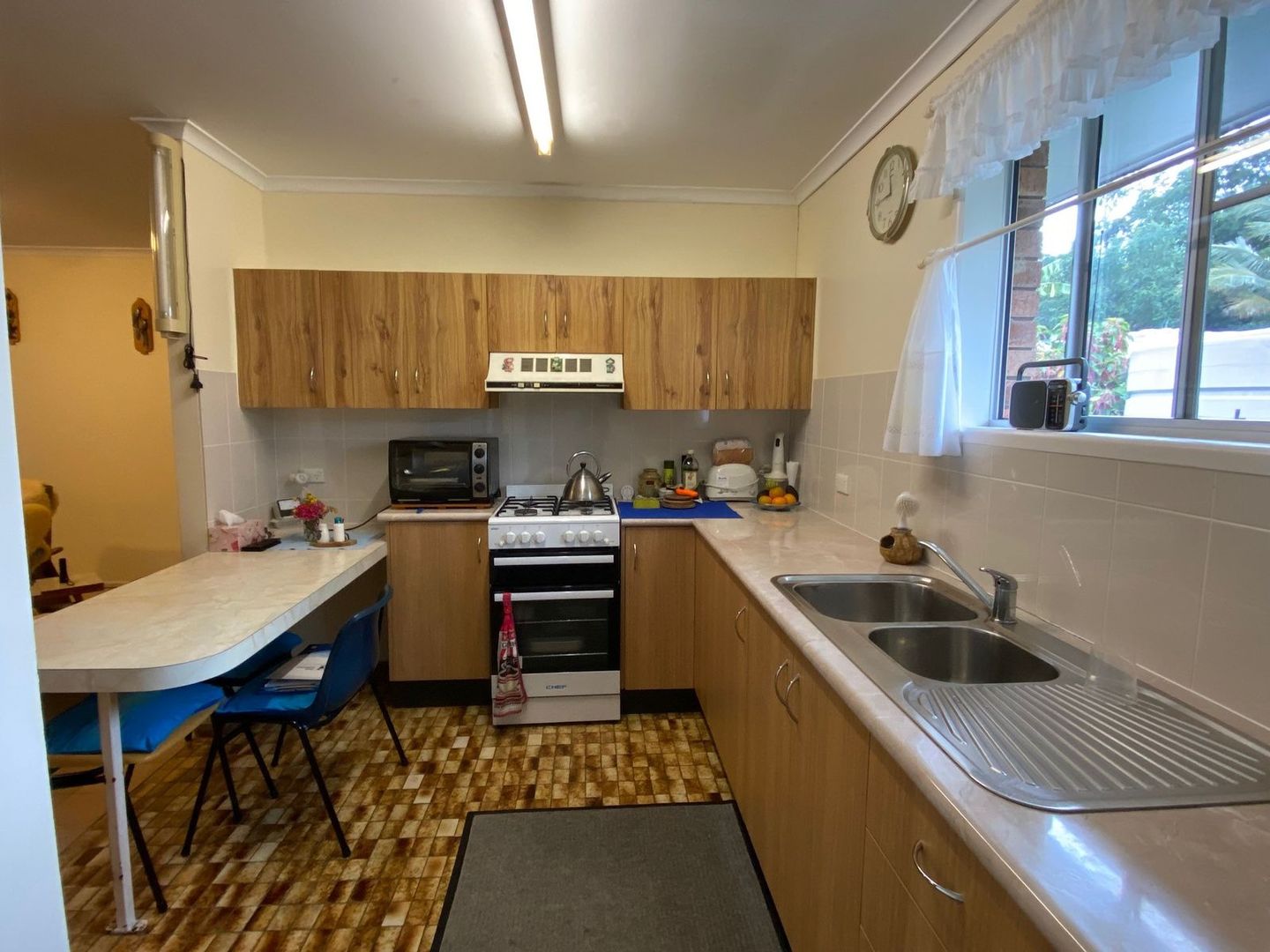 112 Colonial Drive, Clairview QLD 4741, Image 2