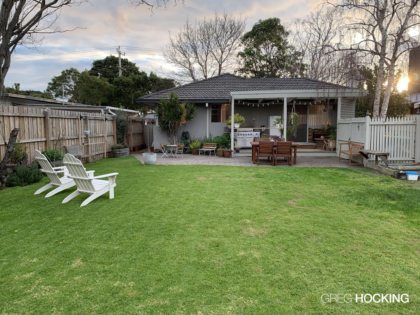 3 bedrooms House in 10 Airlie Grove SEAFORD VIC, 3198