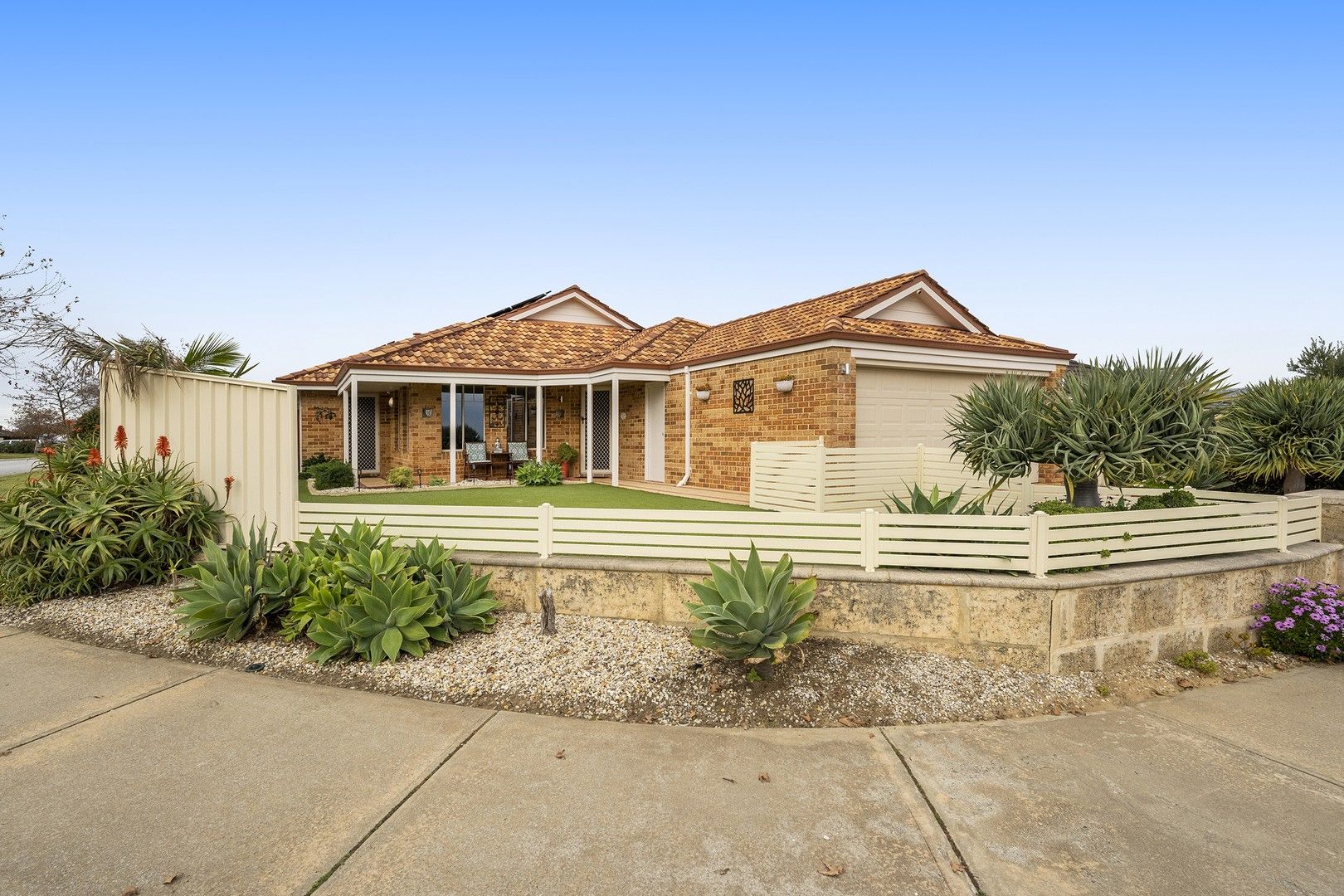 4 bedrooms House in 1 Brennan Promenade BALDIVIS WA, 6171