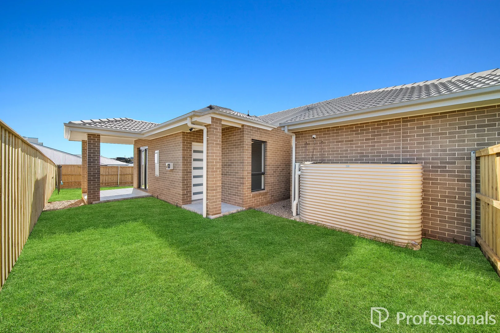 Additional image 7 of 57A Biscay Circuit, Menangle Park NSW 2563