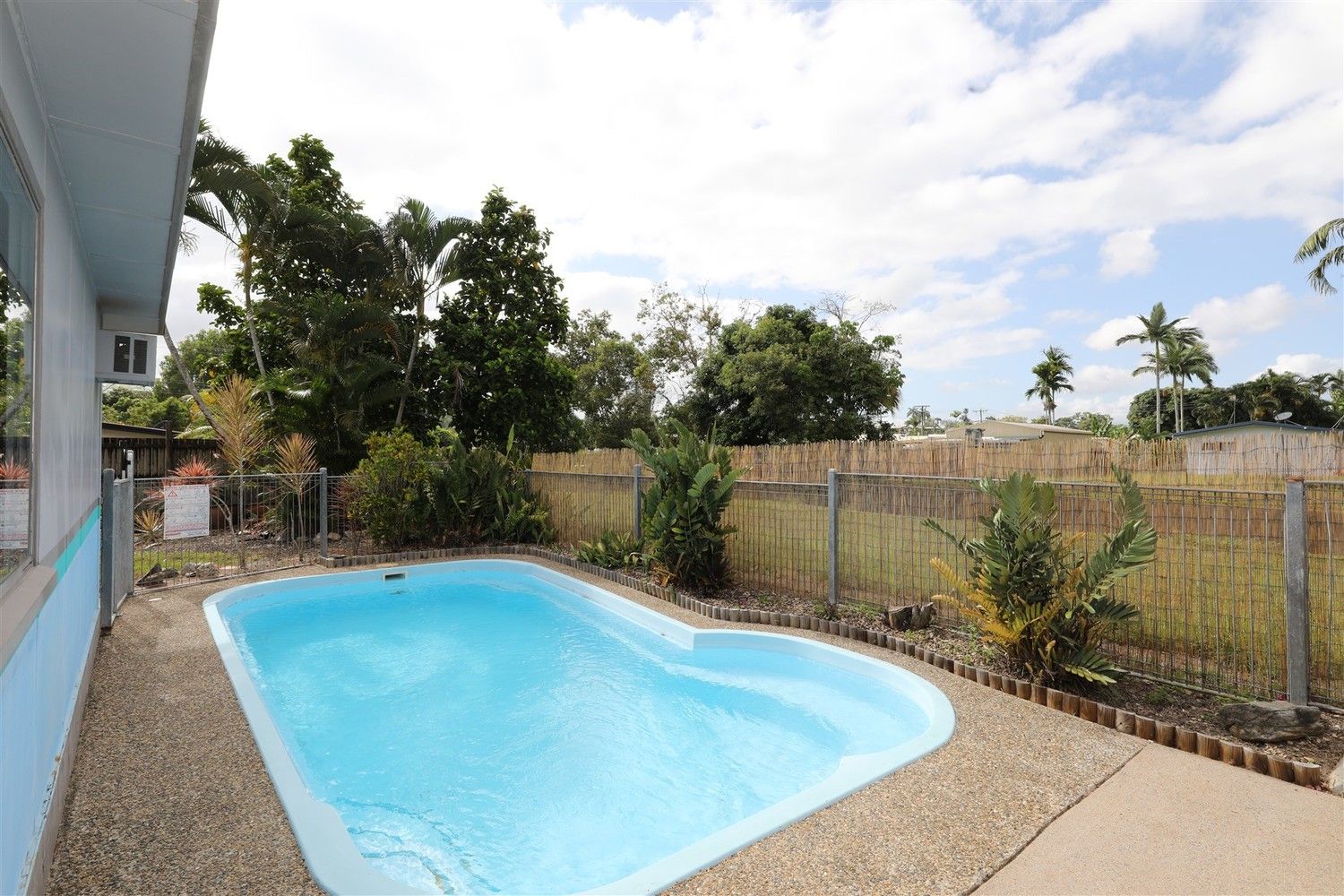 2/5 Kimba Close, White Rock QLD 4868, Image 2