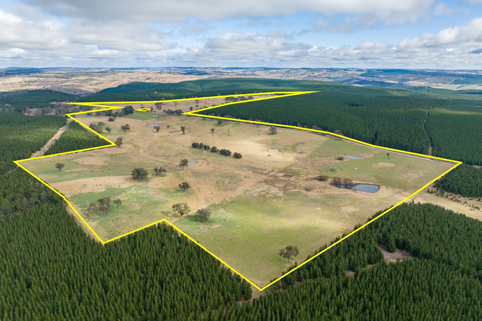 3 bedrooms Farm in 727 Swallows Nest Road OBERON NSW, 2787