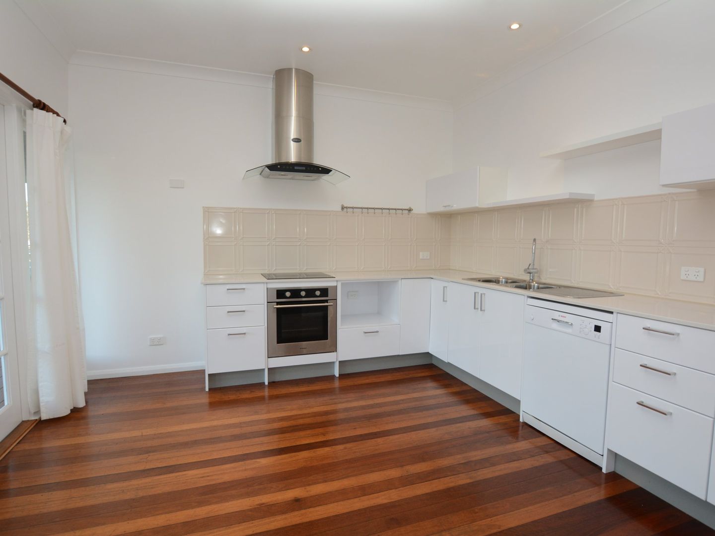 19 Pacific Parade, Old Bar NSW 2430, Image 1