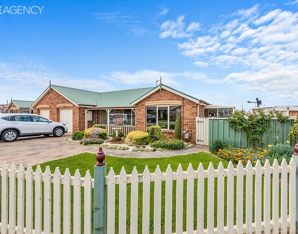 2/1 Kuranda Close, Devonport TAS 7310