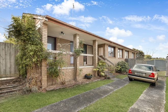 Picture of 15 William Perry Close, ENDEAVOUR HILLS VIC 3802