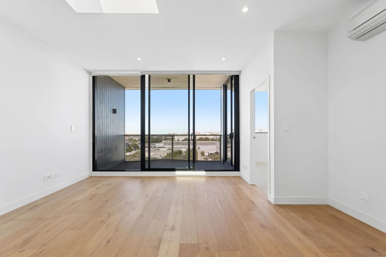 Primary image of 609/42 Page Street, Banksmeadow NSW 2019