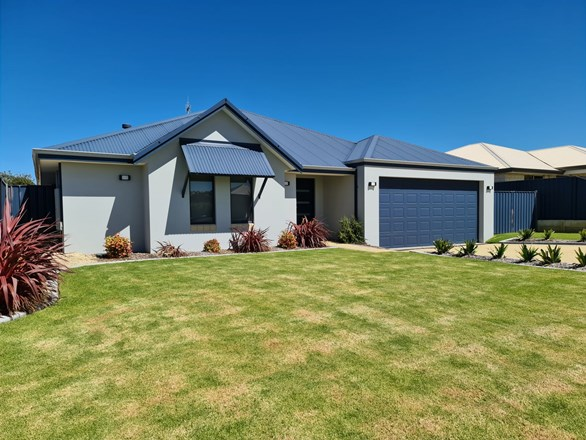 6 Goddard Way, Mckail WA 6330