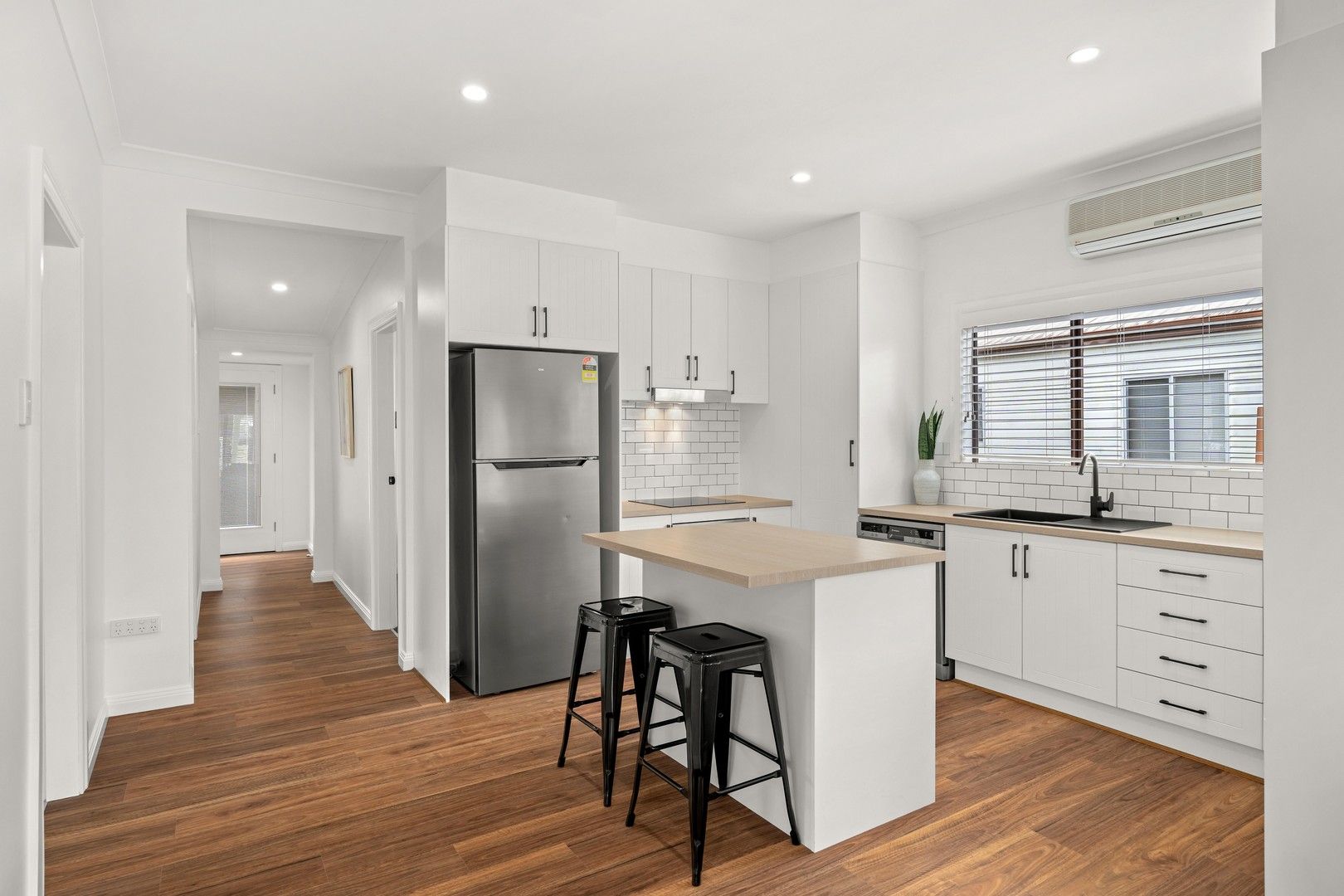 33 Kincumber Cr, Davistown NSW 2251 House For Rent 750 Domain