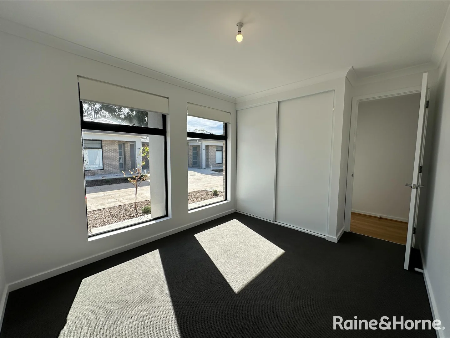 Additional image 3 of 1/32 Hollow Drive, Andrews Farm SA 5114