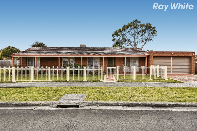 3 bedrooms House in 7 Lowan Court FERNTREE GULLY VIC, 3156
