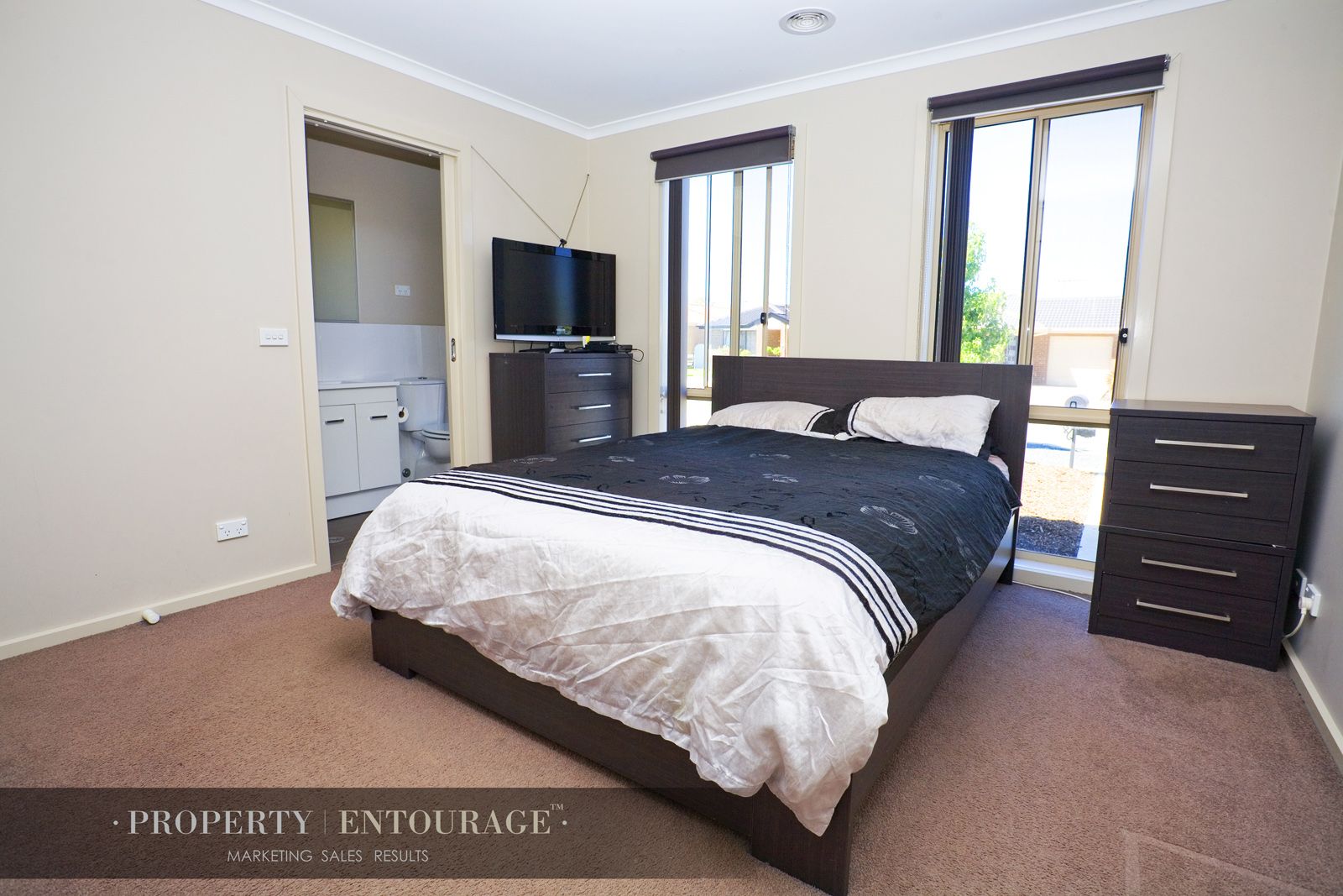11 Shedden Street, Casey ACT 2913, Image 1