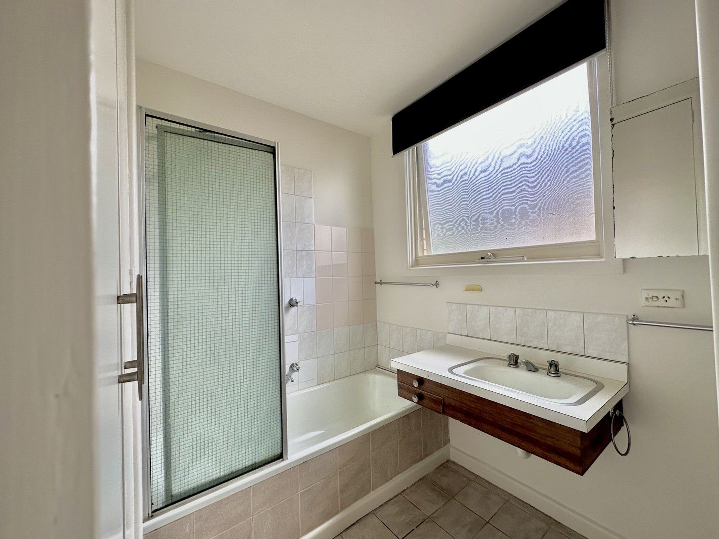 1 bedrooms Apartment / Unit / Flat in 1/49 Hawdon Street HEIDELBERG VIC, 3084