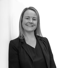 Fiona Smith, Sales representative