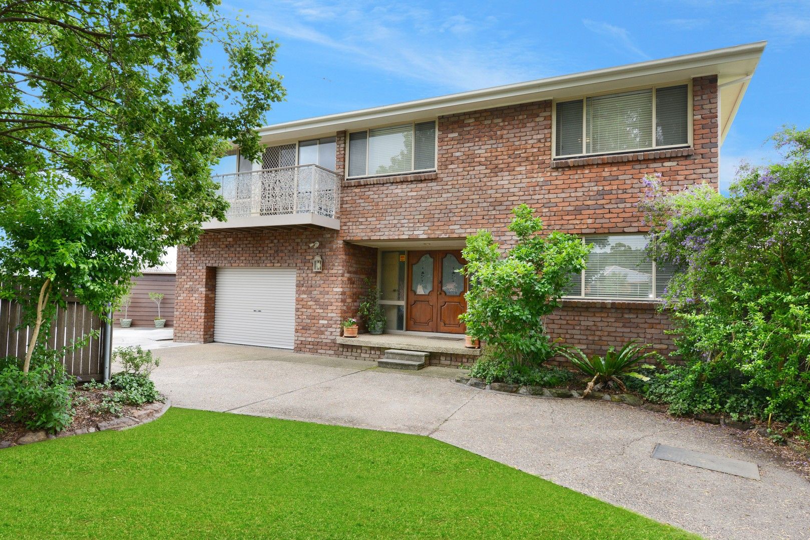 11 White Gum Avenue, Albion Park Rail NSW 2527, Image 0