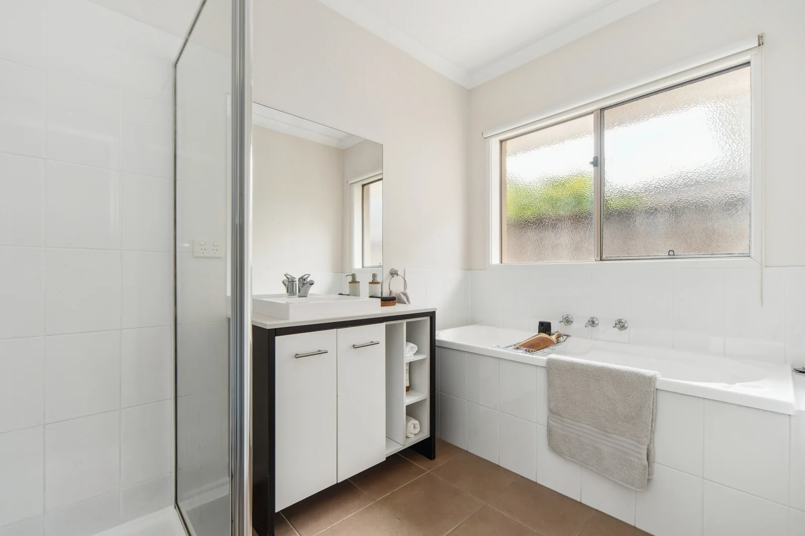 Additional image 16 of 124 Sandhurst Boulevard, Sandhurst VIC 3977