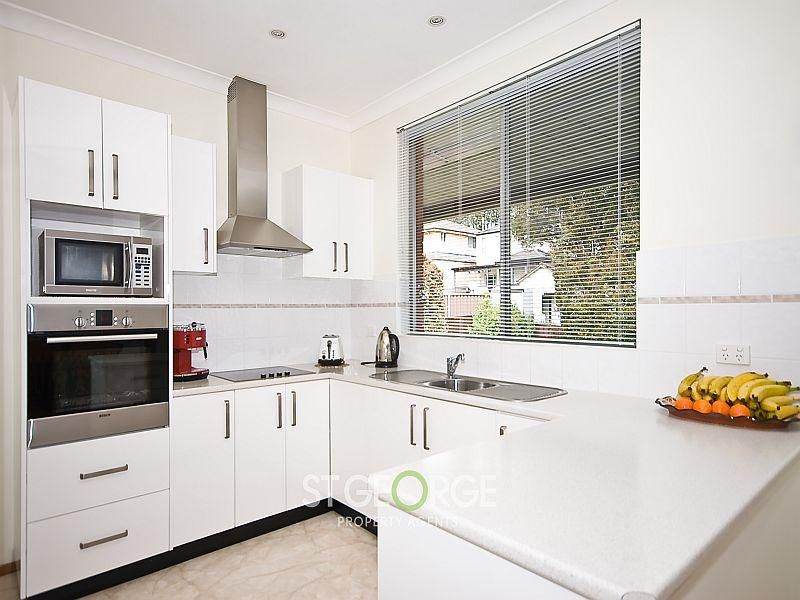 17 Fairway Avenue, Mortdale NSW 2223, Image 1